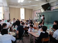 給食指導の様子