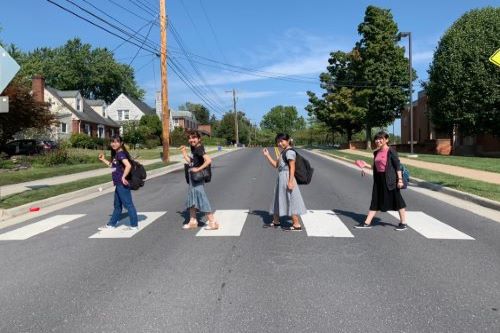 At the university campus while studying in the US (Ms. Inoue is on the far left) At the university campus while studying in the US (Ms. Inoue is on the far left)