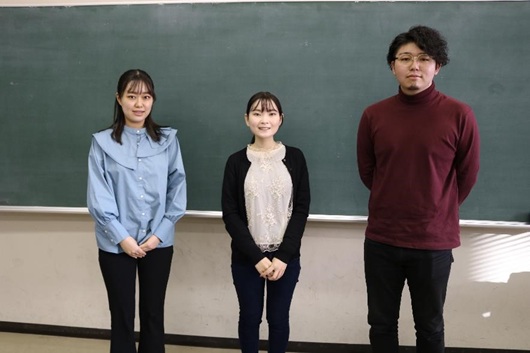 左から実石さん、清末さん、松原さん