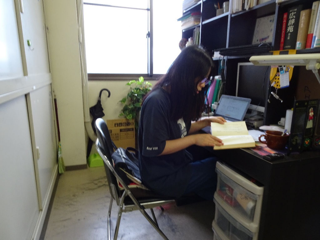 研究室自席 写真