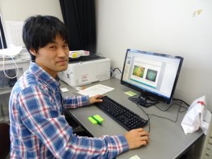 研究室自席 写真