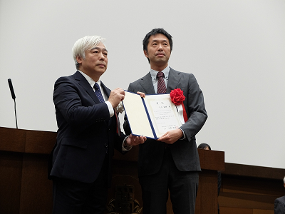 青井議輝准教授が、第26回生物工学論文賞を受賞 青井議輝准教授が、第26回生物工学論文賞を受賞