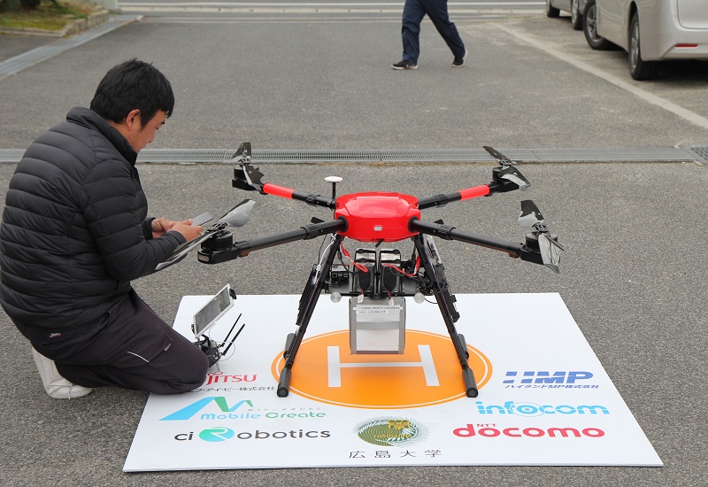 模擬検体を搭載したドローン 模擬検体を搭載したドローン