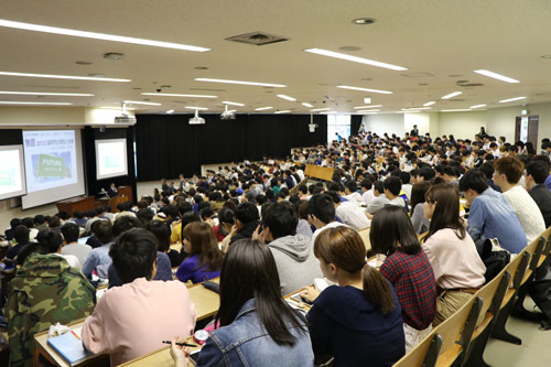 講演の様子（4月25日）