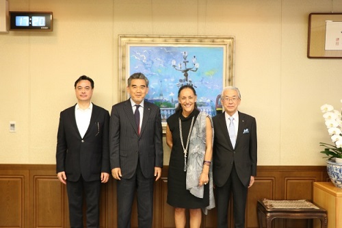 Commemorative photo