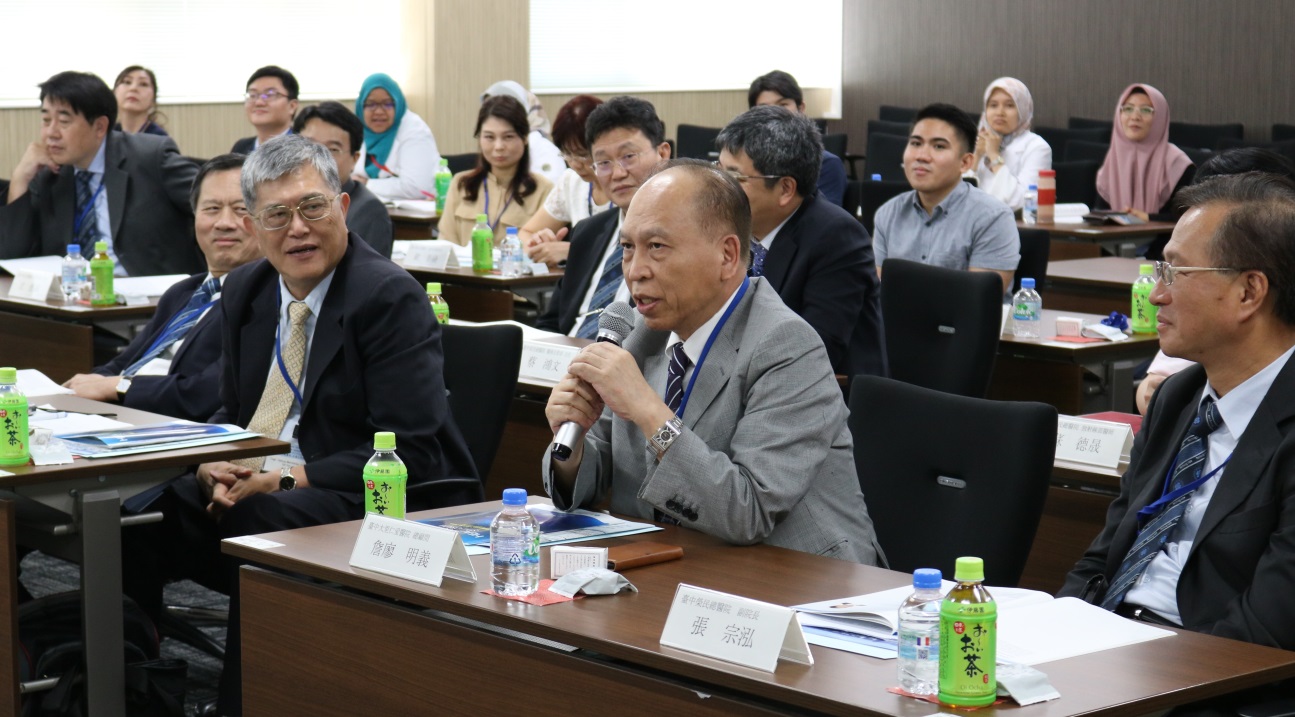 会場からの質疑応答も熱心に行われた 会場からの質疑応答も熱心に行われた