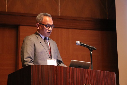 Professor Ismunandar