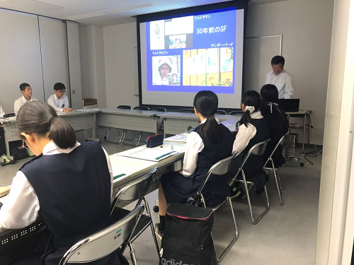 研究科長による説明 研究科長による説明