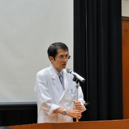 秀医学部長による挨拶 秀医学部長による挨拶