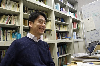 広島大学の良さについて語る齋藤教授