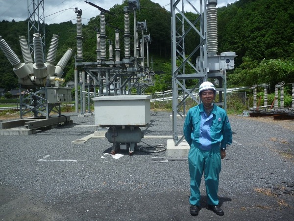藤山さん仕事風景1