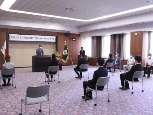 各位毕业生 各位毕业生