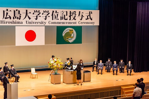 令和2年度広島大学秋季学位記授与式