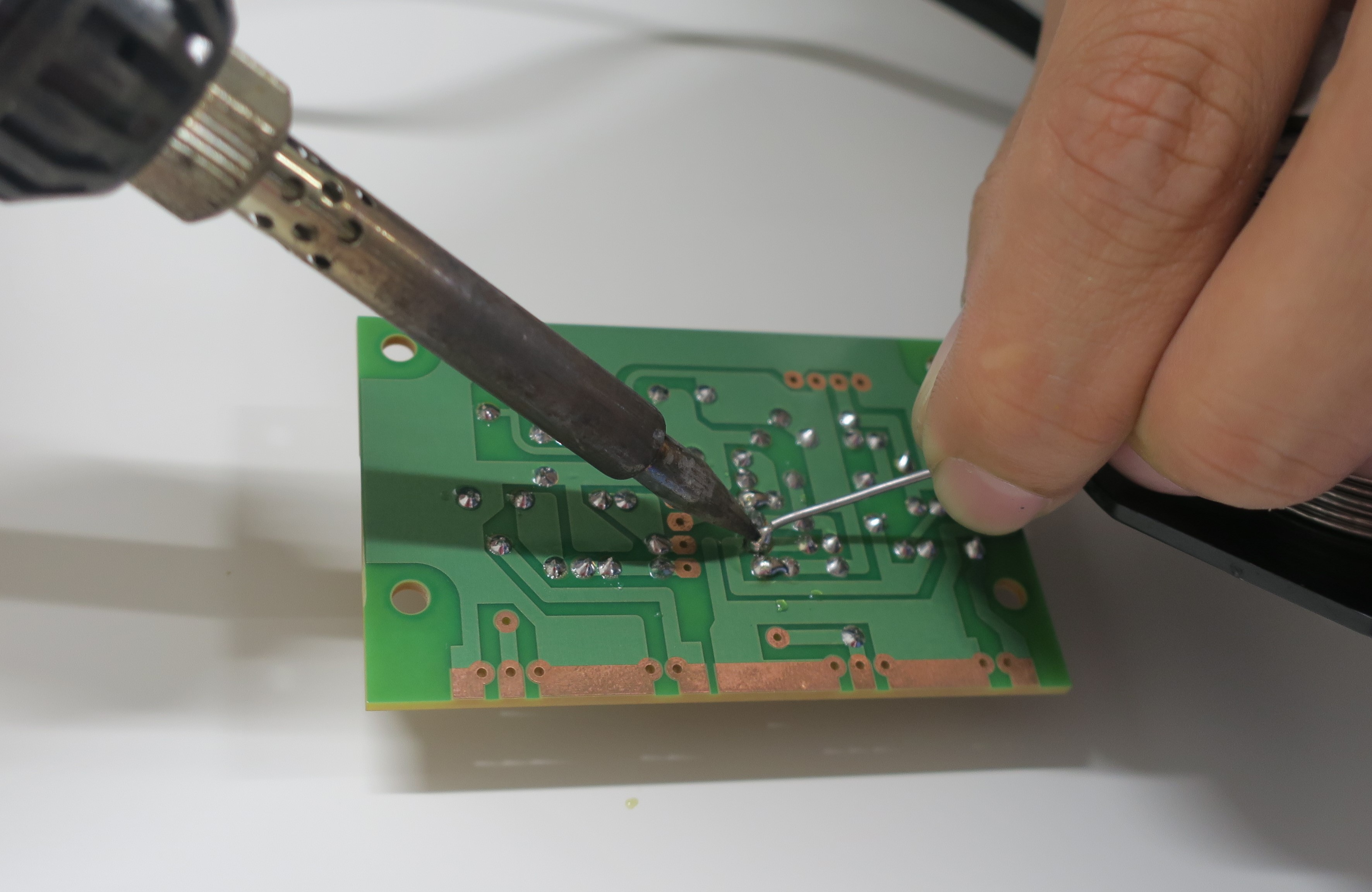 電気製作室 | 広島大学