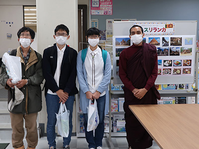 来場者の方といっしょに 来場者の方といっしょに