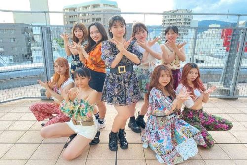 At the K-Pop dance performance (Ms. Inoue is on the far left in the bottom row)