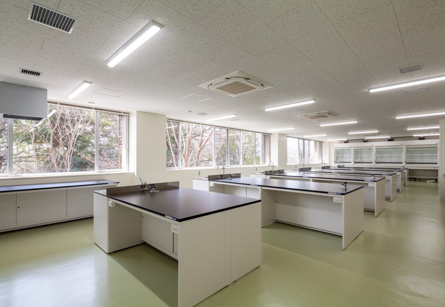 生物生産学部研究棟B