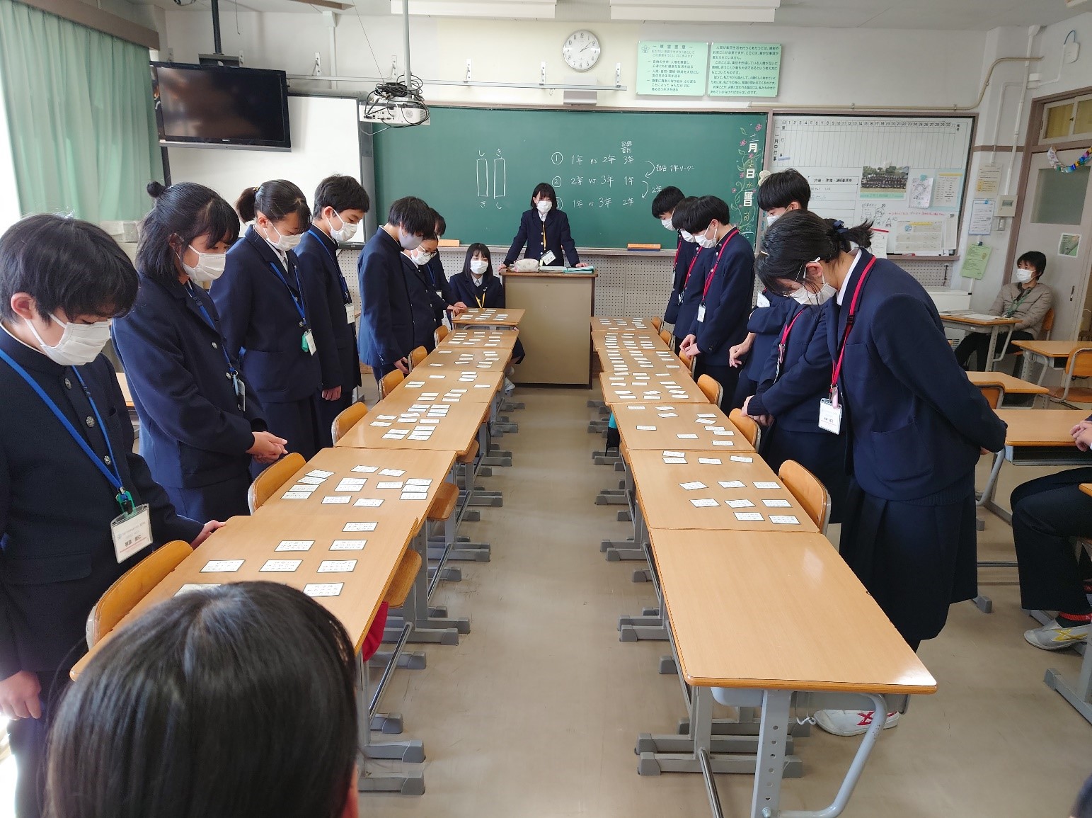 広大附属東雲中学校　冬服 1613386779-1613386952.jpg