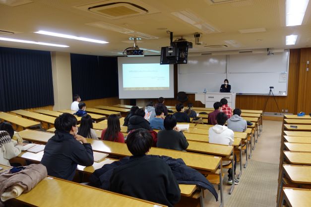 対面講演の会場の様子