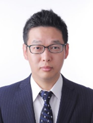 新宅谷 隆太
