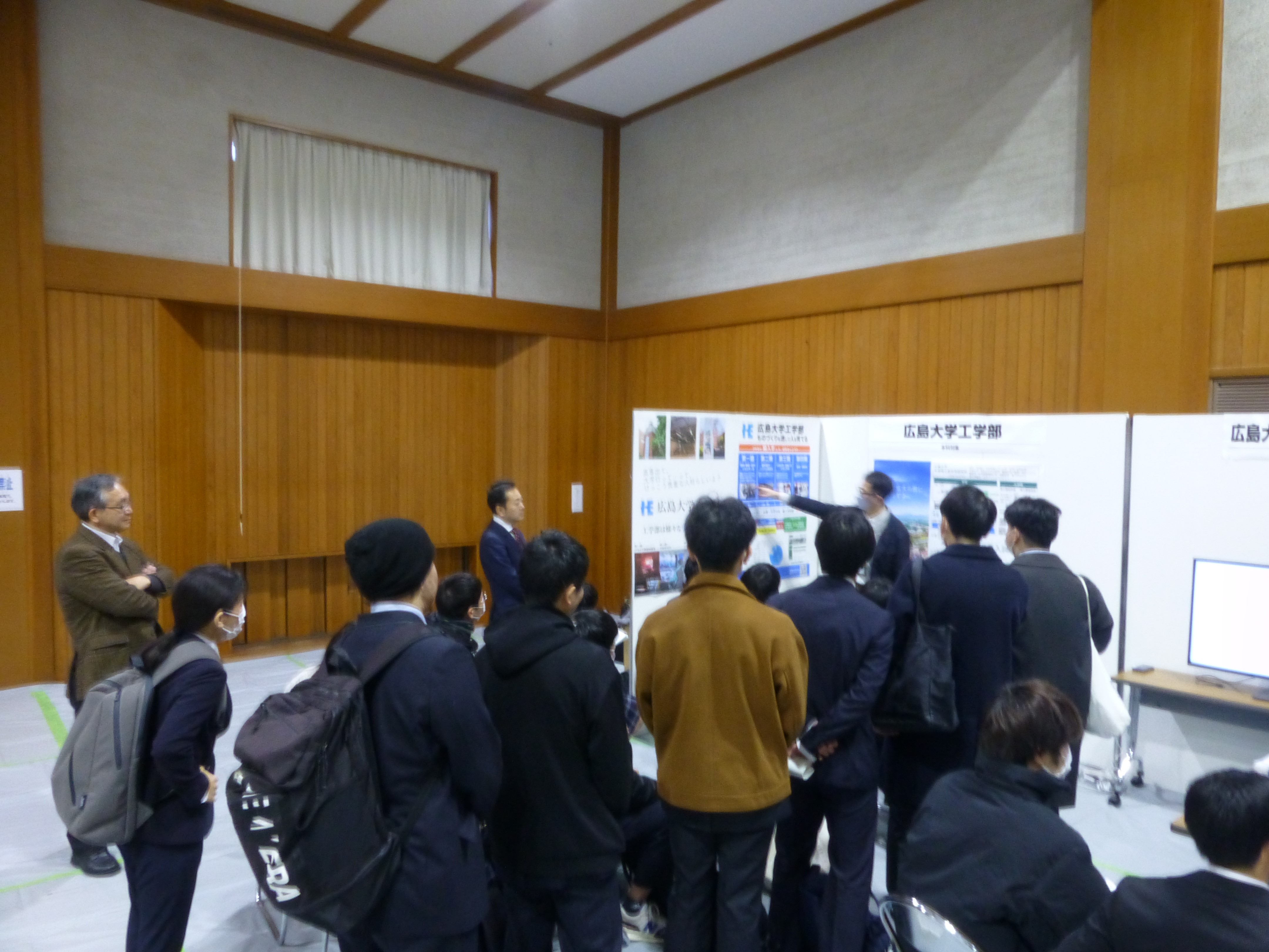 会場の様子1
