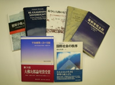 様々な言語に翻訳されたこれまでの著作