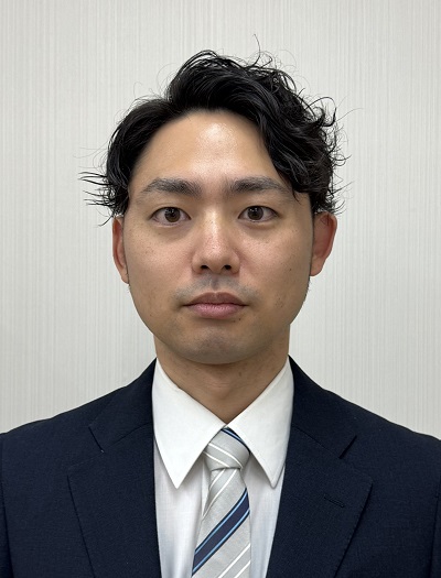 小泉 祐真