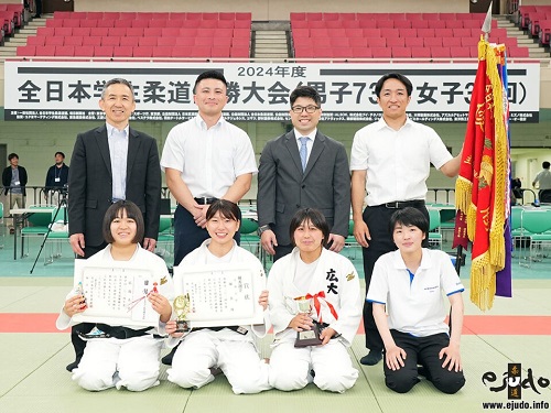 優勝集合写真