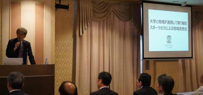 二宮清純氏の講演の様子