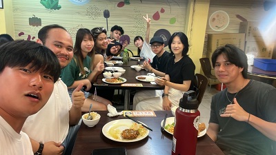 国立中央大学の学食でグルメ体験 国立中央大学の学食でグルメ体験