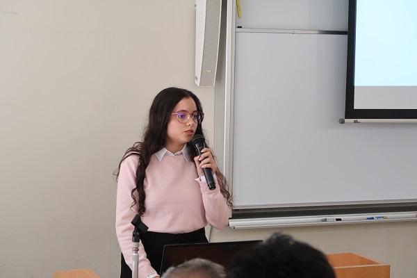 ERRAZOLA MORA SOFIAさんの発表 ERRAZOLA MORA SOFIAさんの発表