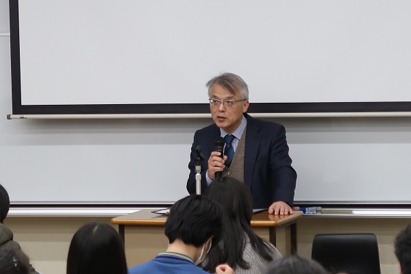 友澤和夫プログラム長 友澤和夫プログラム長