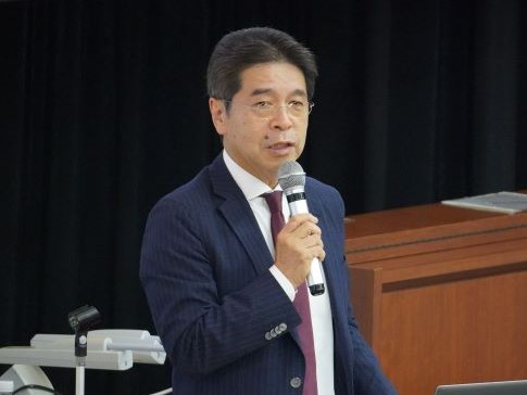 楠雄治氏