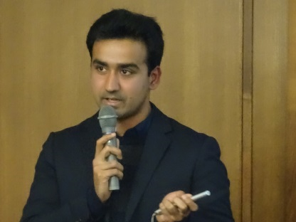 広島大学 タリク リツワンさん 写真