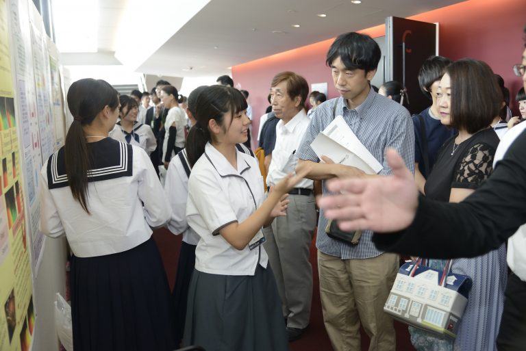 ポスターセッション 写真