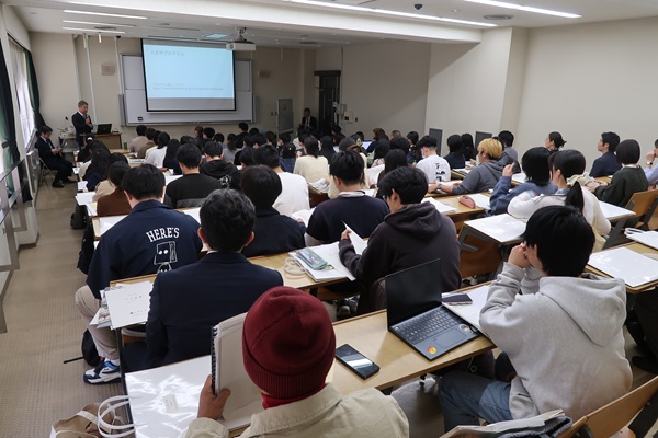 ガイダンスの様子