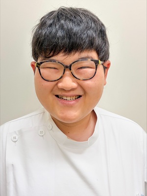 畑中　善雄