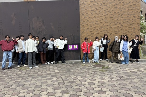 photo1