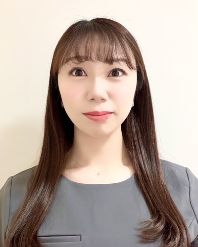 川原　萌