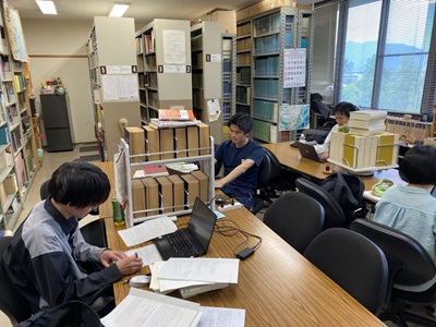 普段の東洋史学研究室の様子