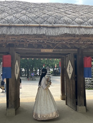 林さん 韓国に留学した時の写真