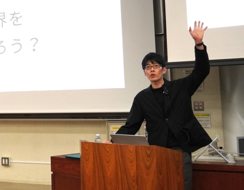 鈴木俊貴氏