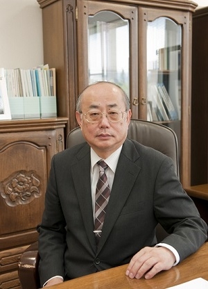 総合科学研究科長 岩永 誠