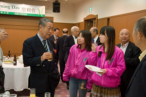 学士会館での懇親会