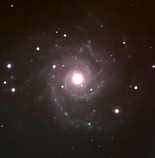 M74 (うお座 渦巻き銀河; フェイスオン銀河)