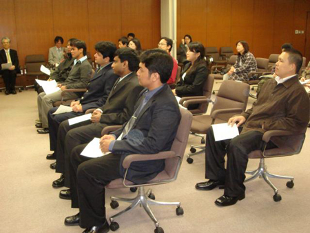 The students of the 2006 Intensive Japanese Training Course