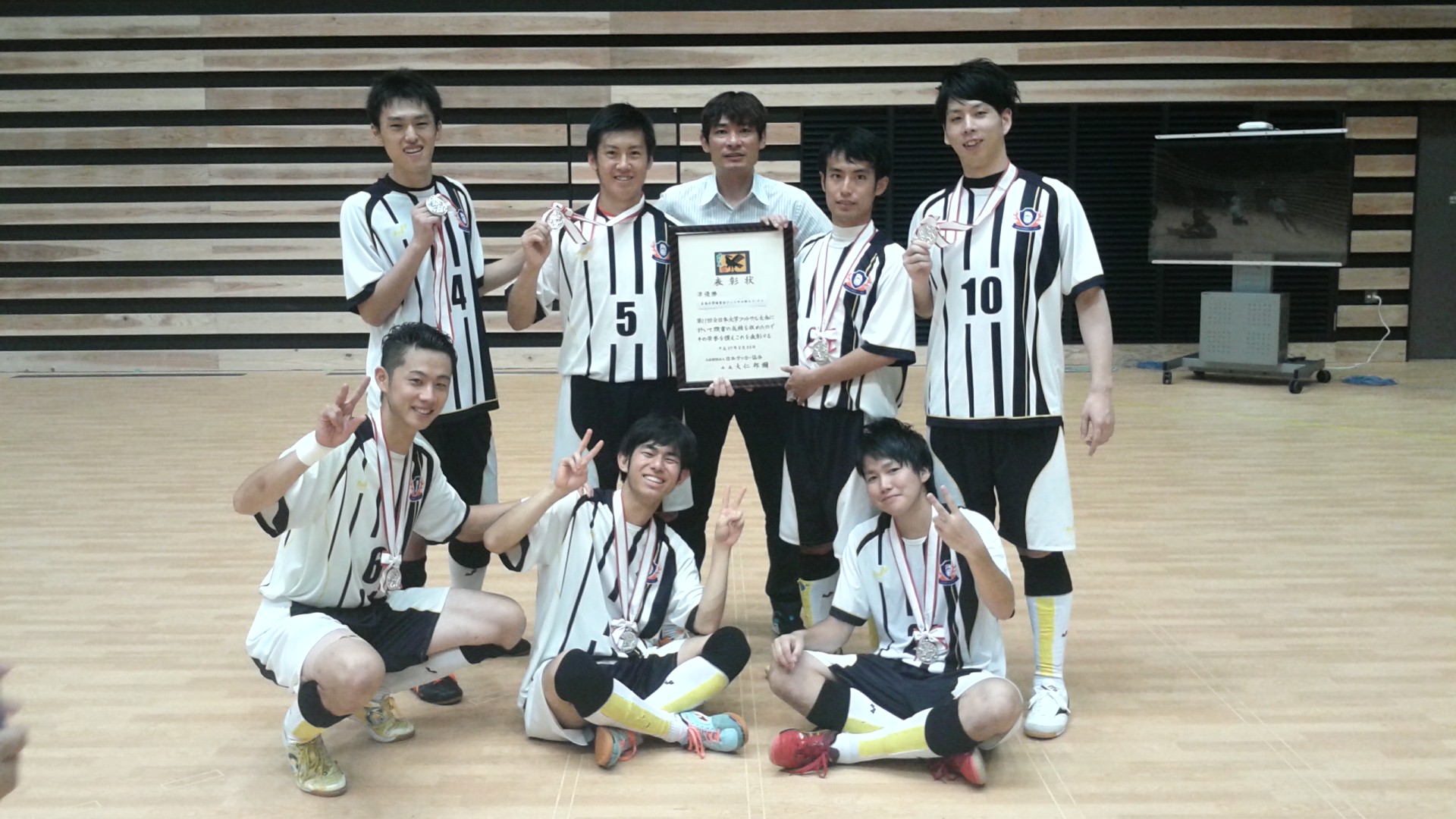 体育会フットサル部エフ ドゥがインカレ全国大会で準優勝しました 広島大学