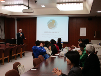 Top Chinese High School Students Enjoy Hiroshima University Fellowship Visit 
