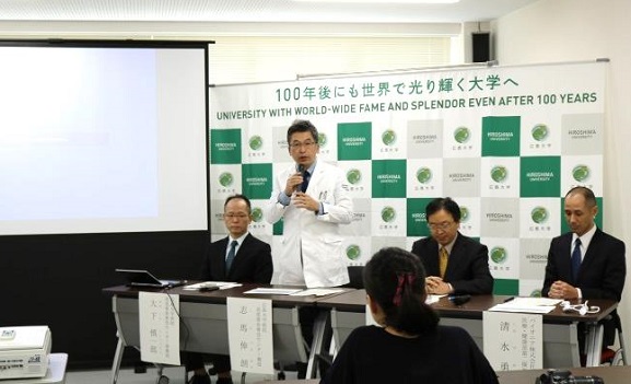 大下准教授、志馬教授、日本光電工業（株）高柳氏、パイオニア（株）清水氏（左から）