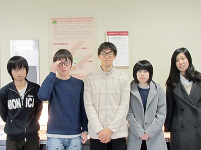 展示を担当していただいた文化財学研究室の学生さん サテライト展示